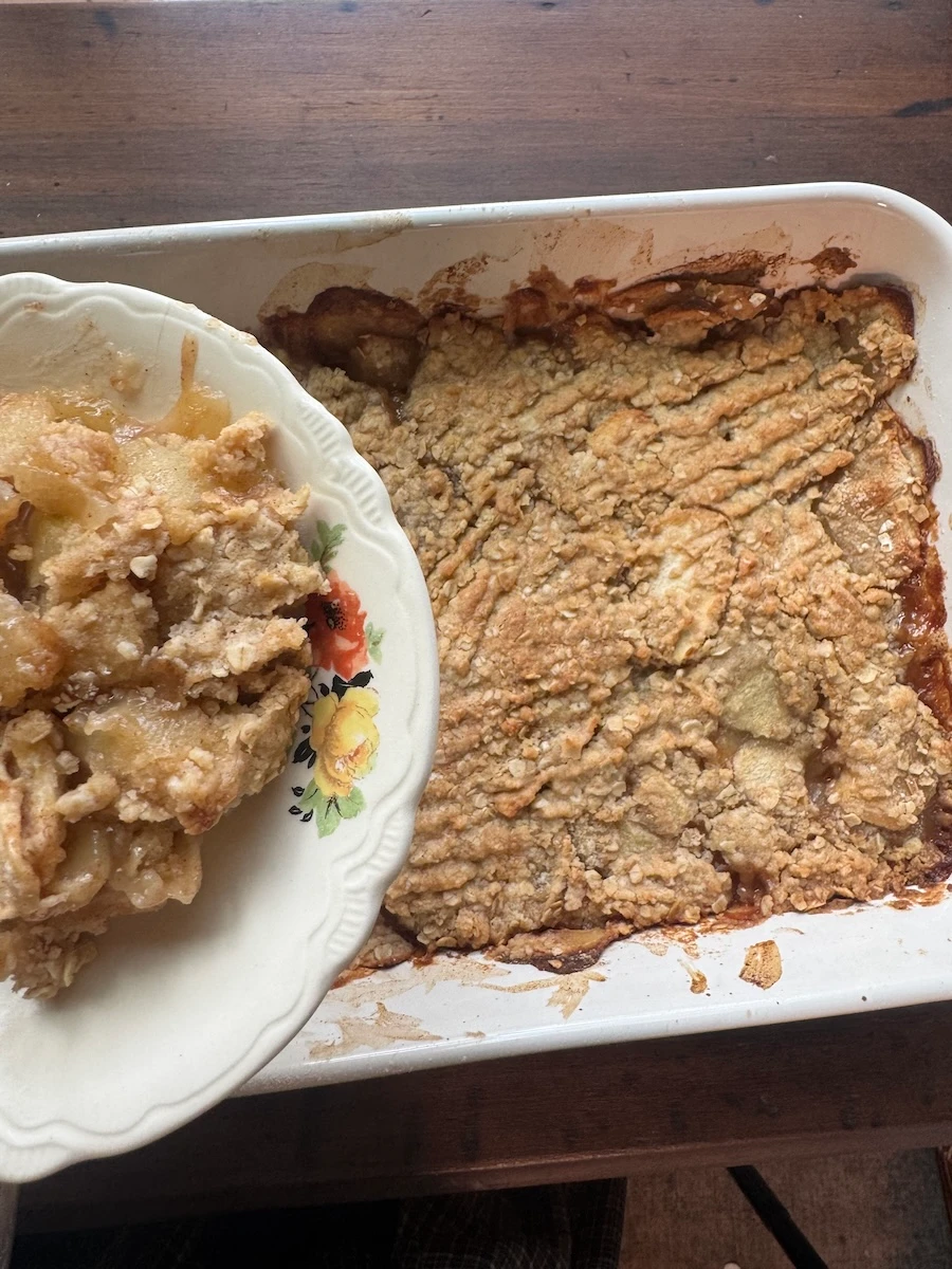 Old Fashioned Apple Crumble